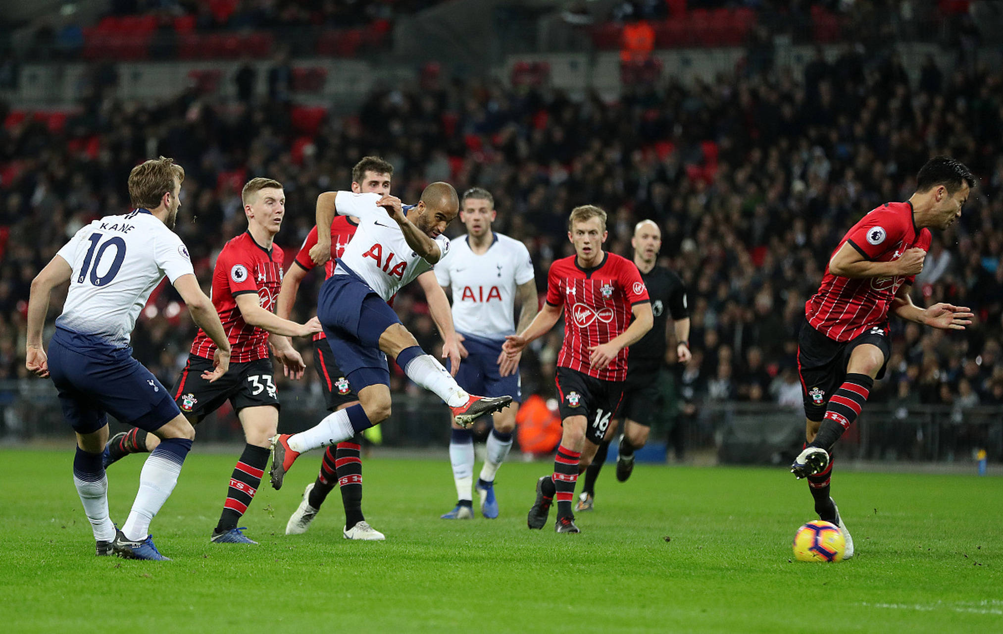 一赛场上 一赛场上