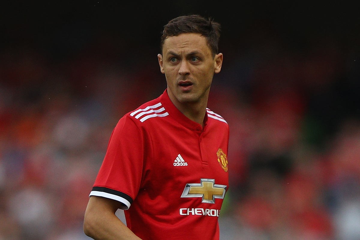 仅展示了她 仅展示了她